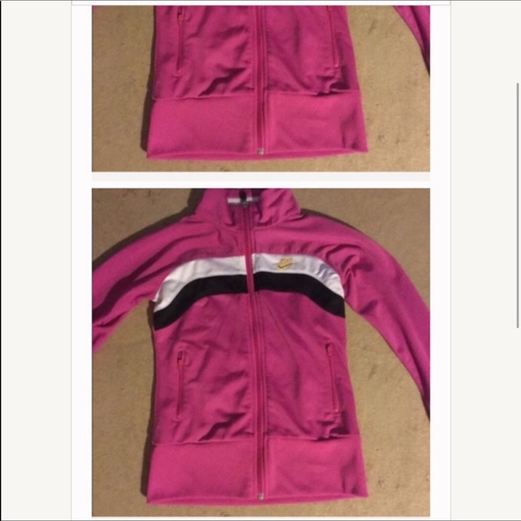 Nike Other - NIKE GIRL’S SWEATSHIRT💕SIZE M💕